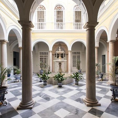 Cozy Apartment In House-Palace With Private Patio Seville Luaran gambar