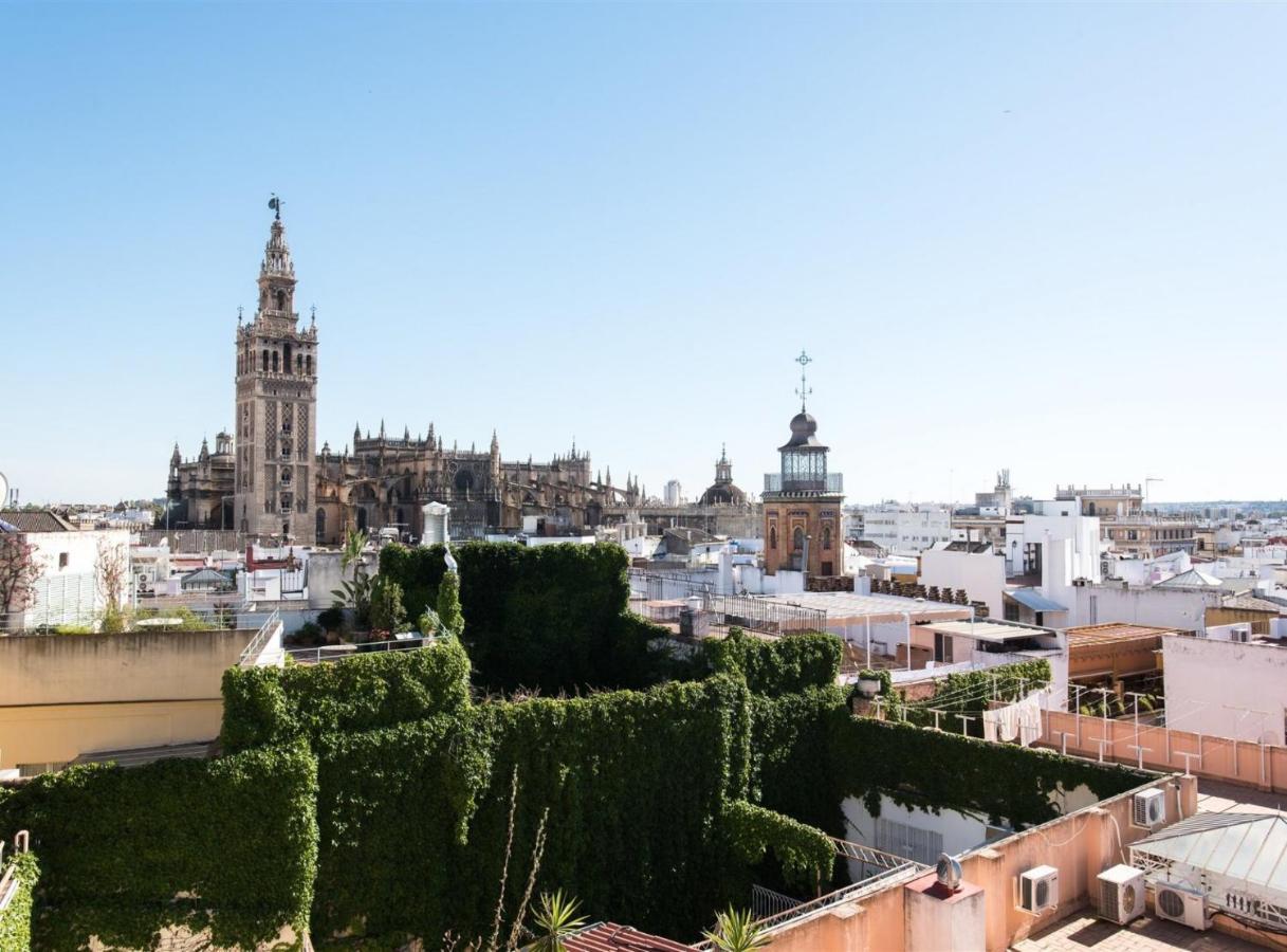 Cozy Apartment In House-Palace With Private Patio Seville Luaran gambar
